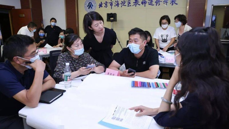 成人教育自考与成考：两种途径的优劣势解析